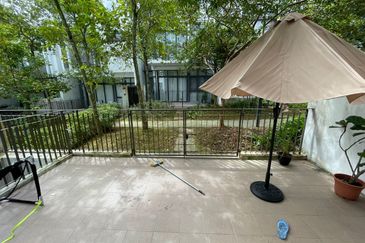 16 Quartz, Taman Melawati