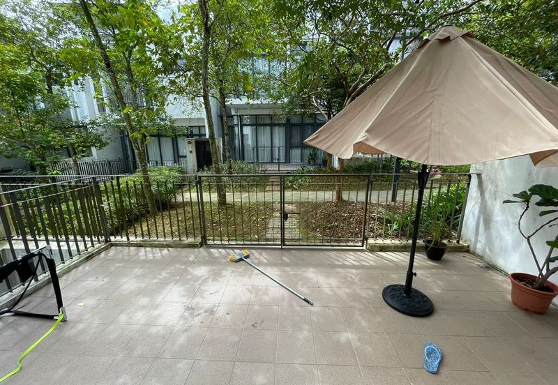 16 Quartz, Taman Melawati