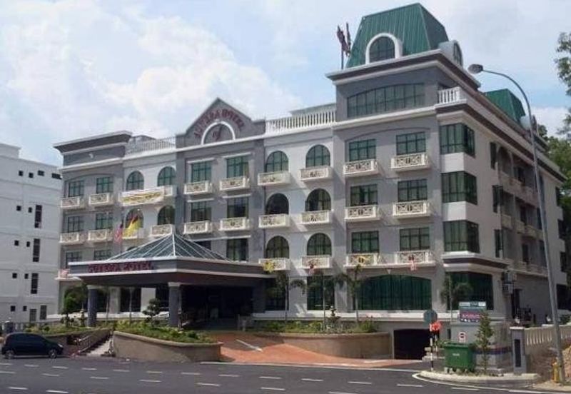 Seremban 2, 4.5 Storey Hotel For Sale