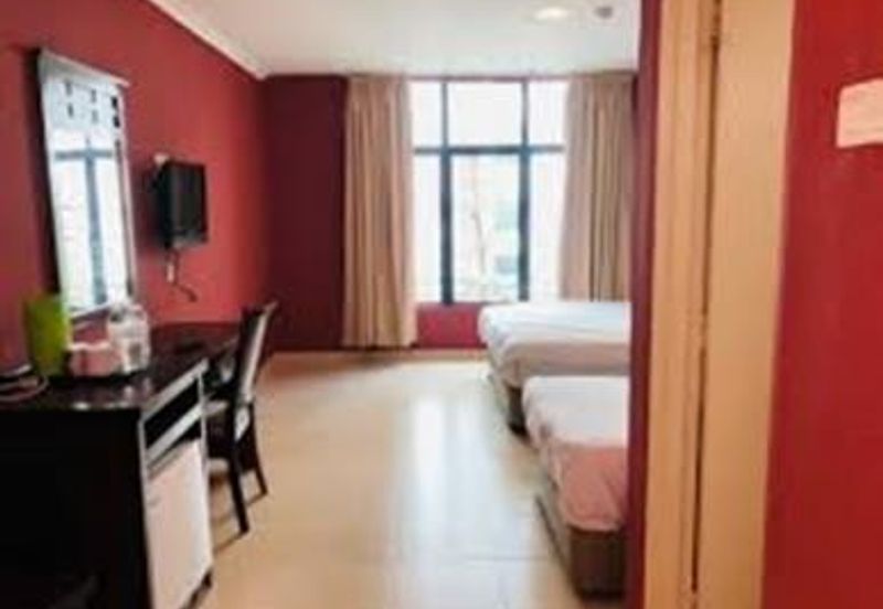 Seremban 2, 4.5 Storey Hotel For Sale