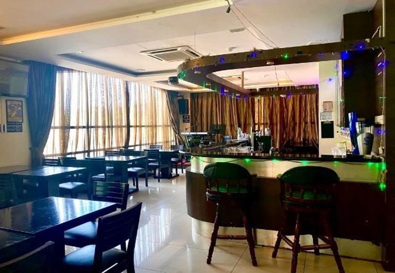 Seremban 2, 4.5 Storey Hotel For Sale