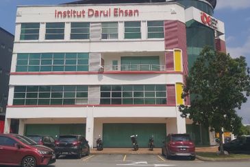 Seksyen 15, Shah Alam, Selangor, Shop Lot for Rent, Corner Lot