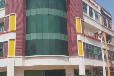 Seksyen 15, Shah Alam, Selangor, Shop Lot for Rent, Corner Lot