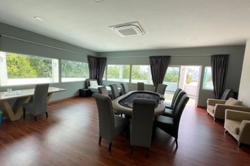 Jalan Bukit Antarabangsa 