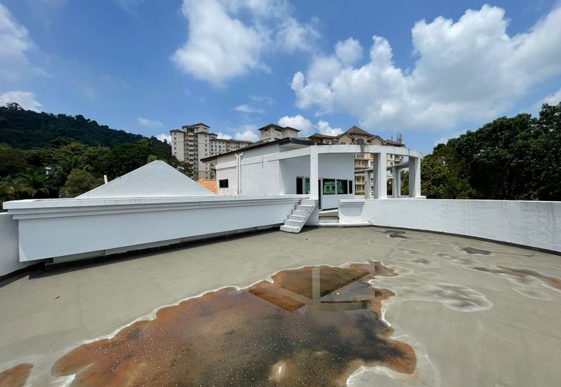 Jalan Bukit Antarabangsa 