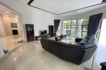 Jalan Bukit Antarabangsa 