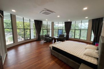 Jalan Bukit Antarabangsa 