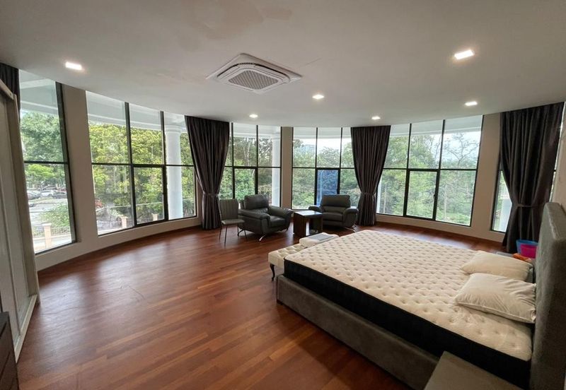 Jalan Bukit Antarabangsa 