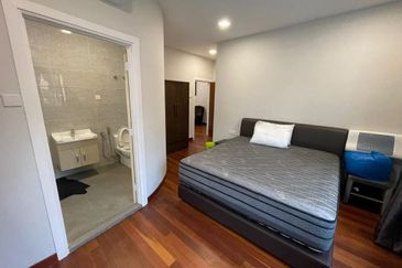 Jalan Bukit Antarabangsa 