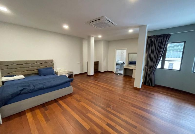 Jalan Bukit Antarabangsa 