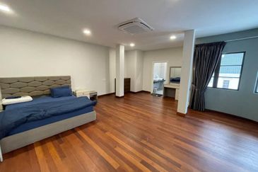 Jalan Bukit Antarabangsa 