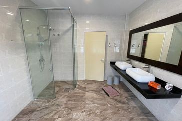 Jalan Bukit Antarabangsa 