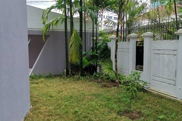 Taman Titiwangsa, Kuala Lumpur, 2 Storey Bungalow, Freehold, For Sale