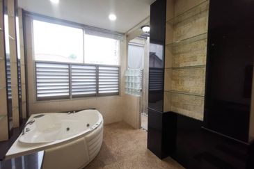 Taman Titiwangsa, Kuala Lumpur, 2 Storey Bungalow, Freehold, For Sale