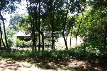 Bungalow Residential Land in good class neighbourhood