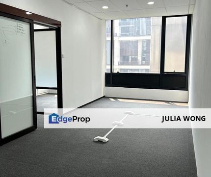 Partial fitted: High floor, great view, good natural light office Mont Kiara, Kuala Lumpur, Mont Kiara