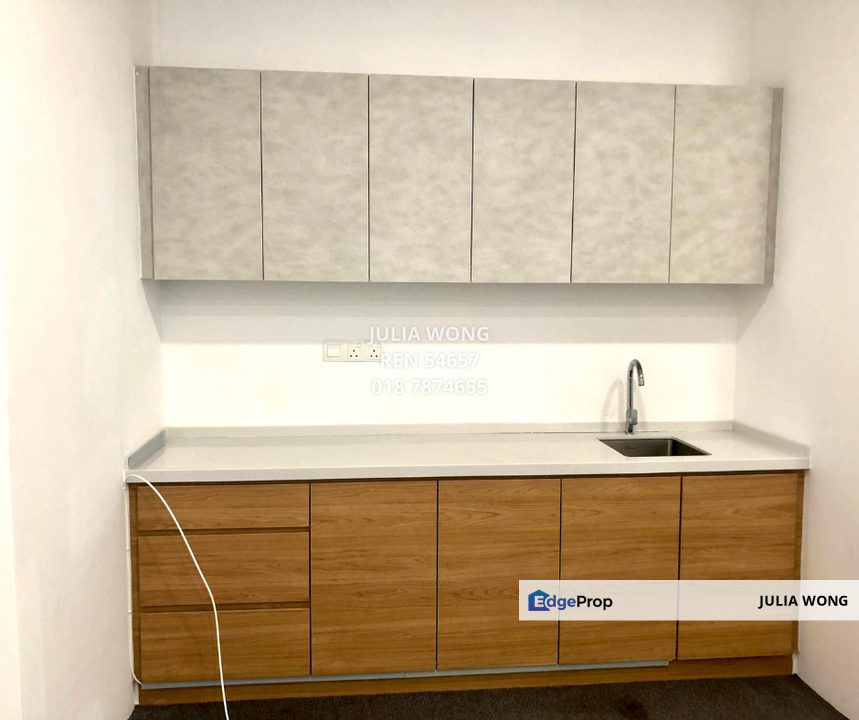 Fully fitted office with PNB118 view, Kuala Lumpur, Pudu