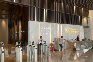 Menara EcoWorld (The Stride Strata Office @ BBCC)