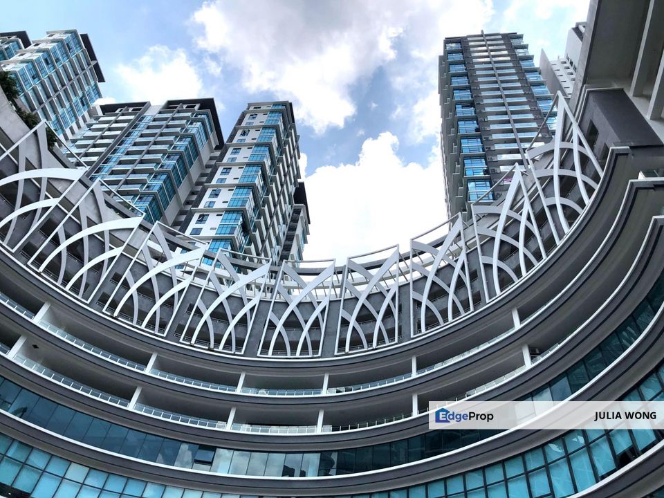 [SALE] 2 Floors office space, close to UM, Columbia Hospital, 20mins to KL, Selangor, Petaling Jaya