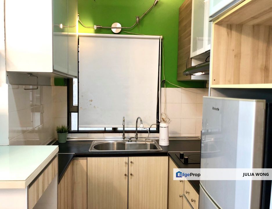 Fully furnished studio, unblocked view, Selangor, Damansara Perdana