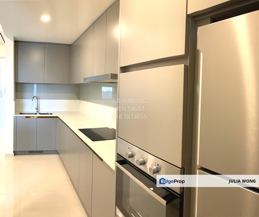 Fully furnished 2 Bedrooms with balcony & amazing KLCC view, Kuala Lumpur, Dutamas