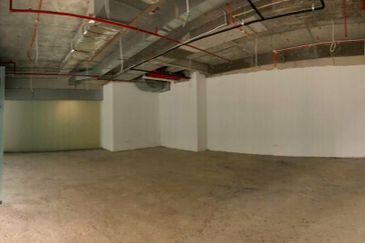 Small retail space, facing road, near Bangsar LRT