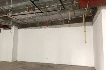 Small retail space, facing road, near Bangsar LRT