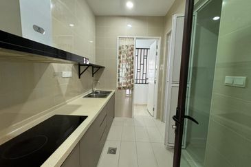 Isle of Kamares, Setia Eco Glades