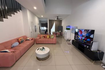 Reef Of Tropics, Setia Eco Glades