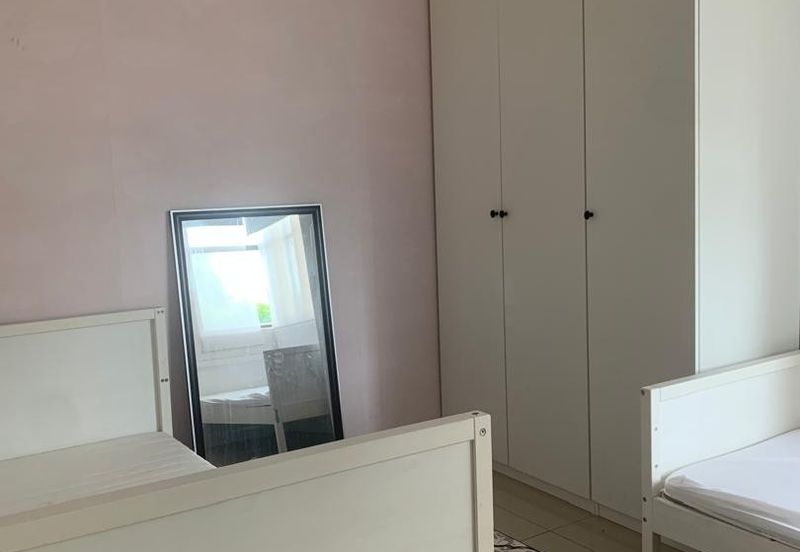 Isle of Kamares, Setia Eco Glades