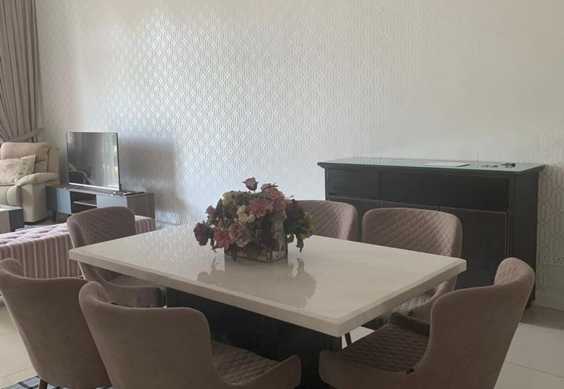 Isle of Kamares, Setia Eco Glades