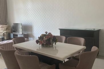 Isle of Kamares, Setia Eco Glades