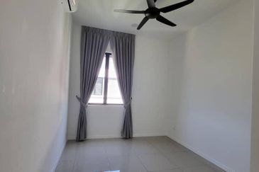 Reef Of Tropics, Setia Eco Glades