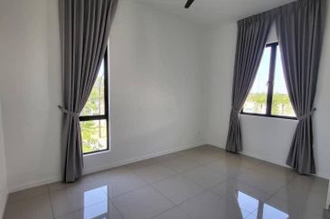 Reef Of Tropics, Setia Eco Glades