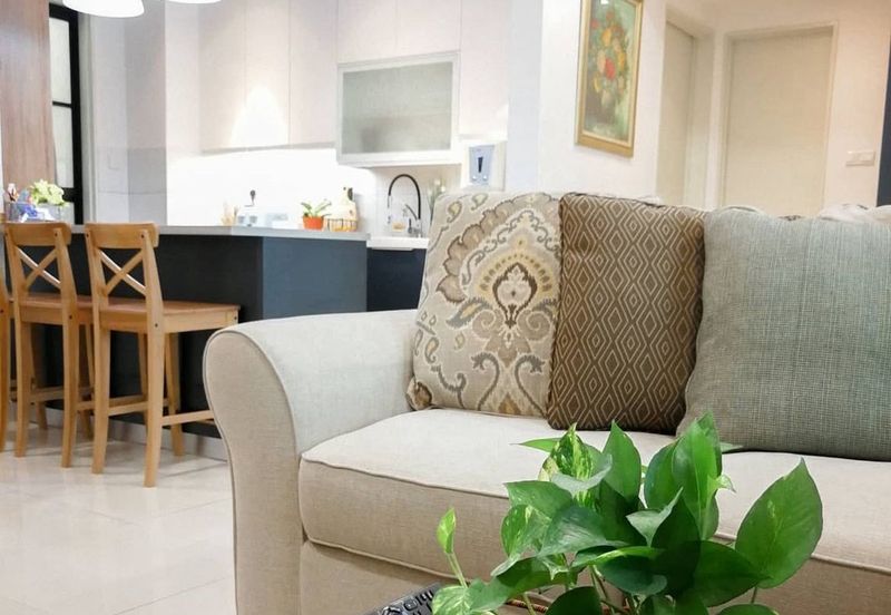 Lake Point Residence