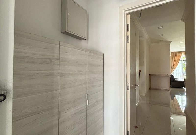 Isle of Kamares, Setia Eco Glades