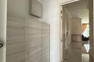 Isle of Kamares, Setia Eco Glades