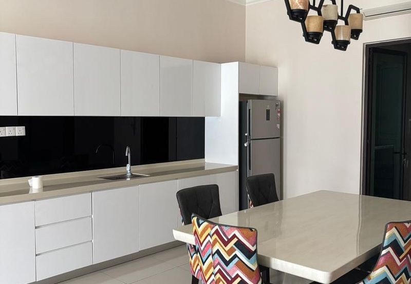 Isle of Kamares, Setia Eco Glades