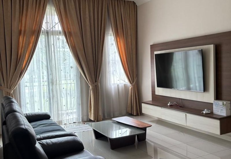 Isle of Kamares, Setia Eco Glades