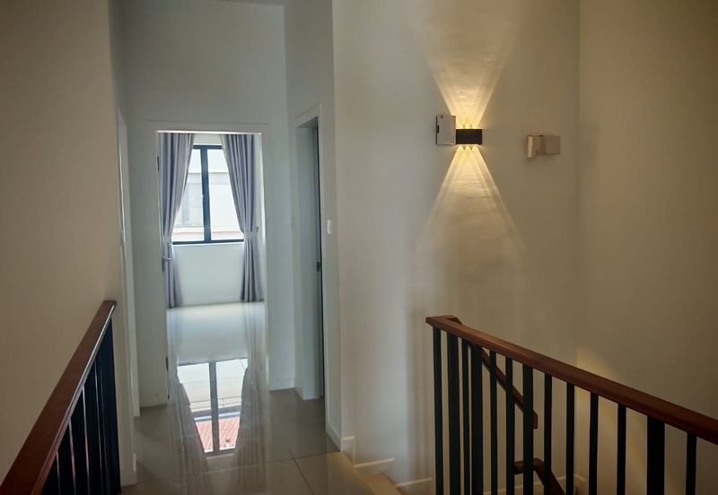 Reef Of Tropics, Setia Eco Glades