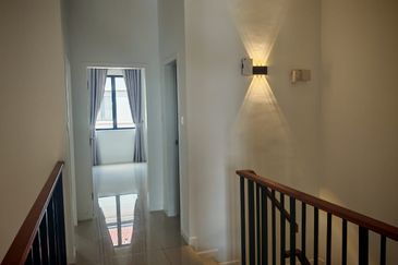 Reef Of Tropics, Setia Eco Glades