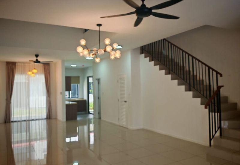 Reef Of Tropics, Setia Eco Glades