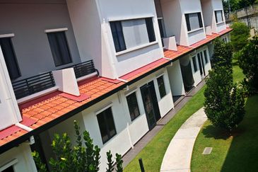 Reef Of Tropics, Setia Eco Glades