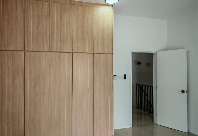 Reef Of Tropics, Setia Eco Glades