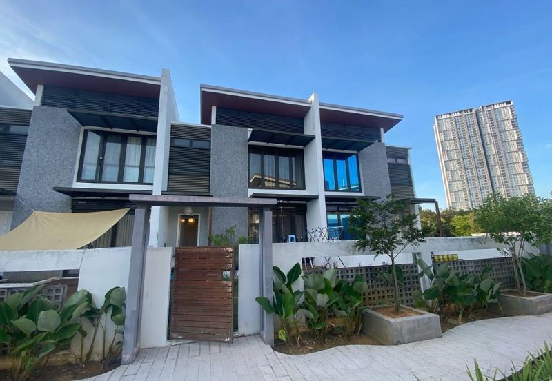 Mozart, Symphony Hills