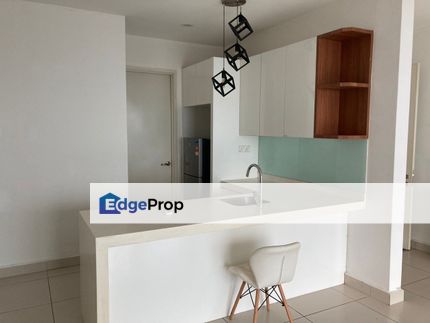 PARTIALLY FURNISHED BIG BALCONY , Selangor, Cyberjaya