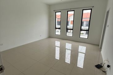 Reef Of Tropics, Setia Eco Glades