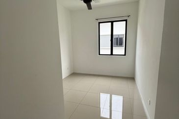 Reef Of Tropics, Setia Eco Glades