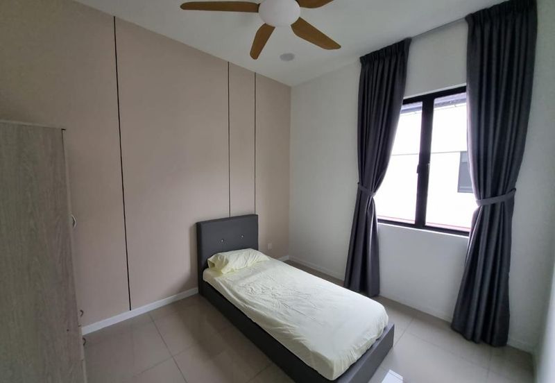 Reef Of Tropics, Setia Eco Glades