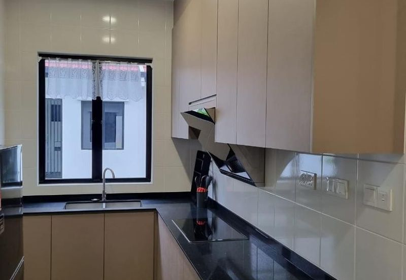 Reef Of Tropics, Setia Eco Glades